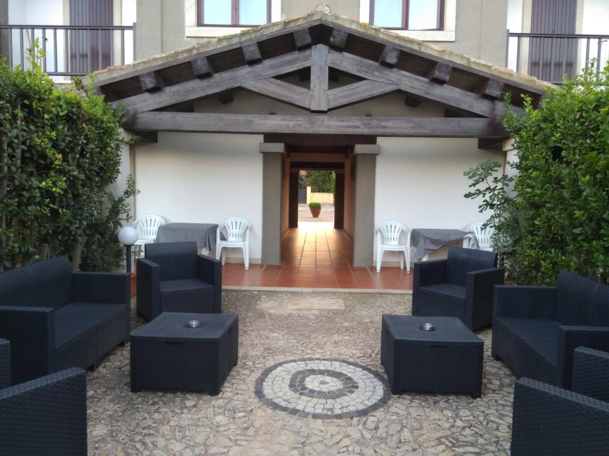 Villa Raffaello ปอร์โตซานเปาโล ภายนอก รูปภาพ
